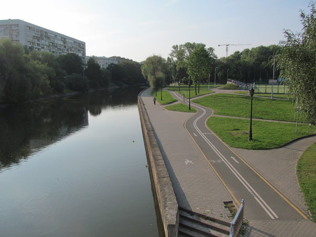 Bicycle path along the Svislač * велодоріжка уздовж річки Свіслочі by i.bulyha