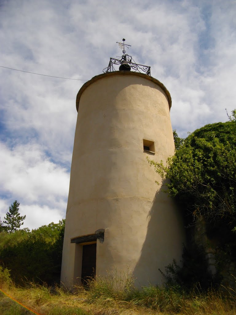 Tour de l'Horloge à Estoublon by Claudius B.