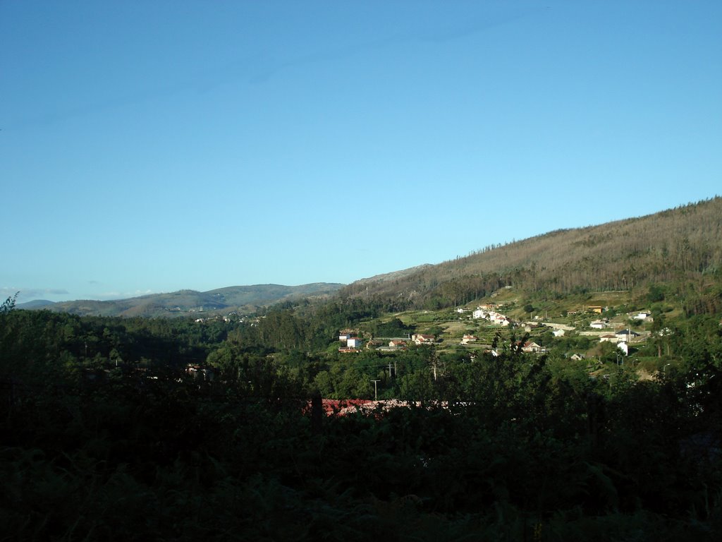 08/07 - Tenorio ao fundo, Pontevedra, Galicia - ES by Moacyr Filgueira