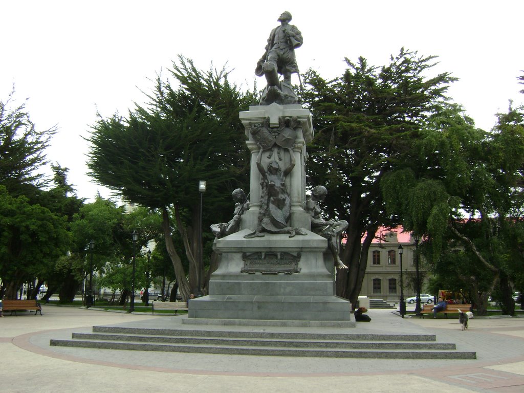 HERNANDO DE MAGALLANES by Hensil