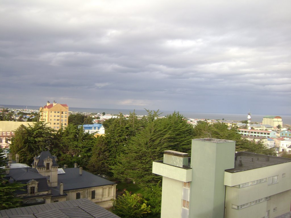 Punta Arenas vista do Hotel Cabo de Hornos by Hensil