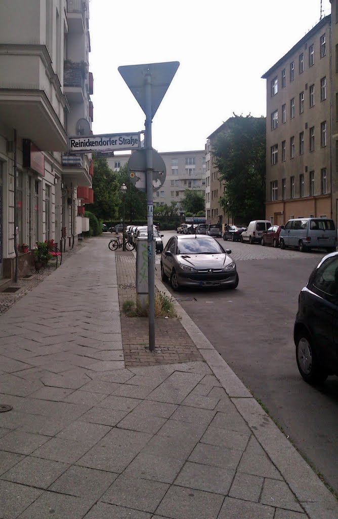 Weddingstraße (Ecke Reinickendorfer Straße) by Norbert / Berlin