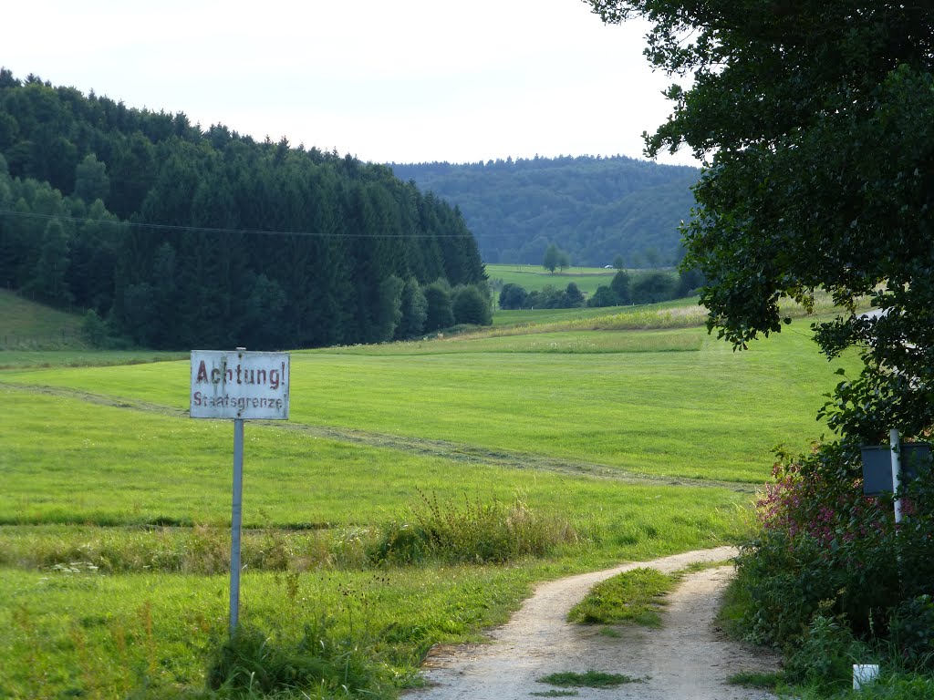 Grenze Deutschland - Österreich by Doc Dillen