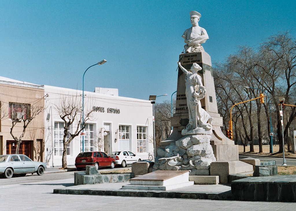 Monumento a Aviador Origone by kruchas