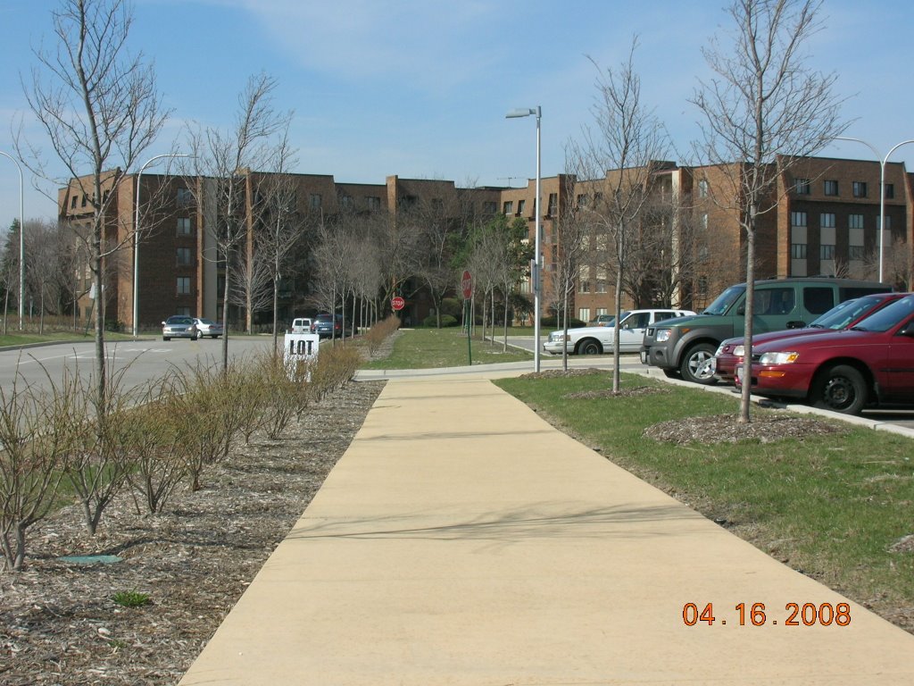 Appartment complex North of Art Center by BobNewk