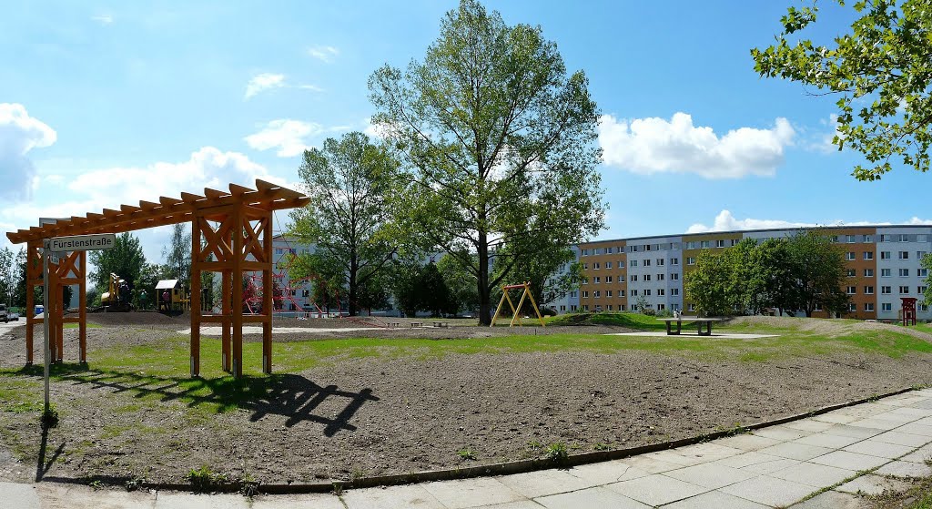 Chemnitz (SN) - Der Stadtteilpark Fürstenstrasse soll Ende August 2013 fertiggestellt sein by Thomas Eichler