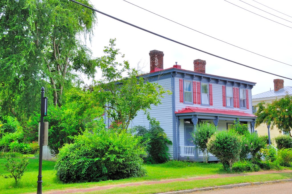 VIRGINIA: PETERSBURG: historic building, 632-634 Grove Avenue (S.R. 36) by Douglas W. Reynolds, Jr.