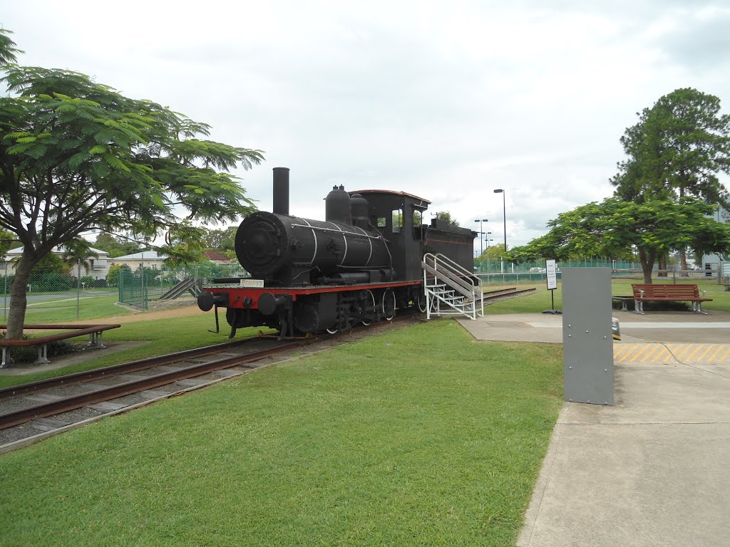 Old Steam Locomotive_老蒸汽机车 by mamingkai