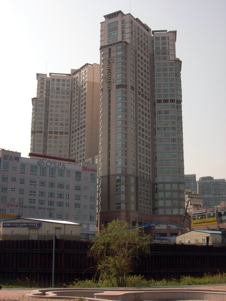 Dongyang Bhackoong Paragon Officetel (백궁파라곤) by densha