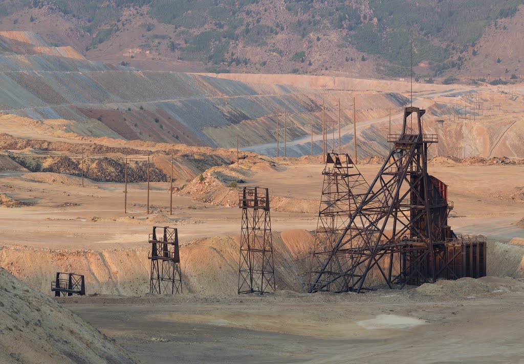 Granite Mountain Headframe by Sonny Thornborrow