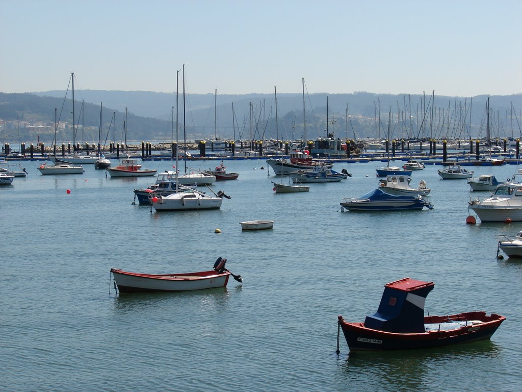 Puerto de Sada by José A.