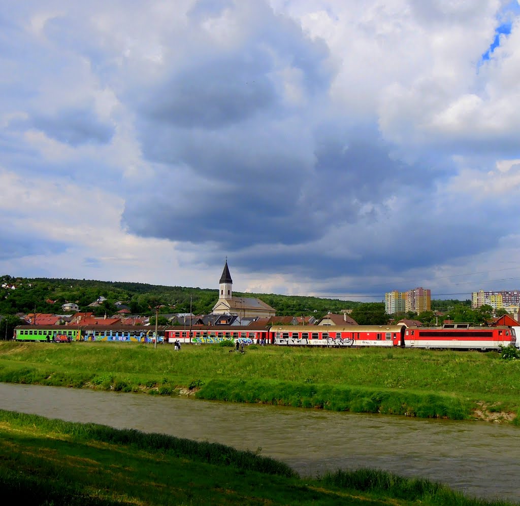 Colorful train by katarina1953