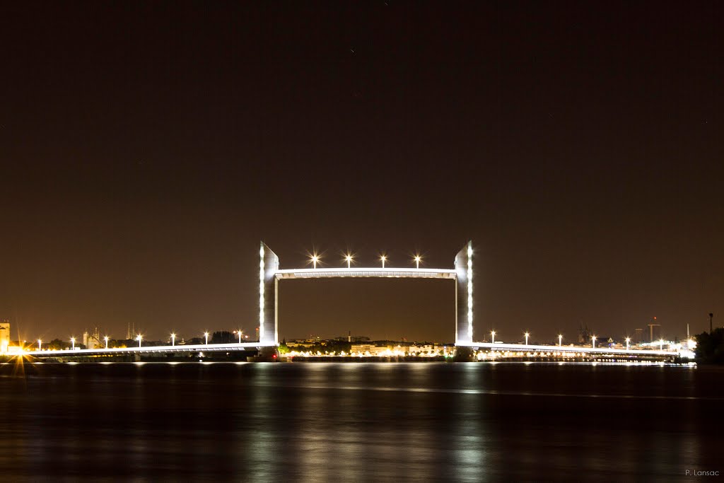 Pont levé by PierreLB