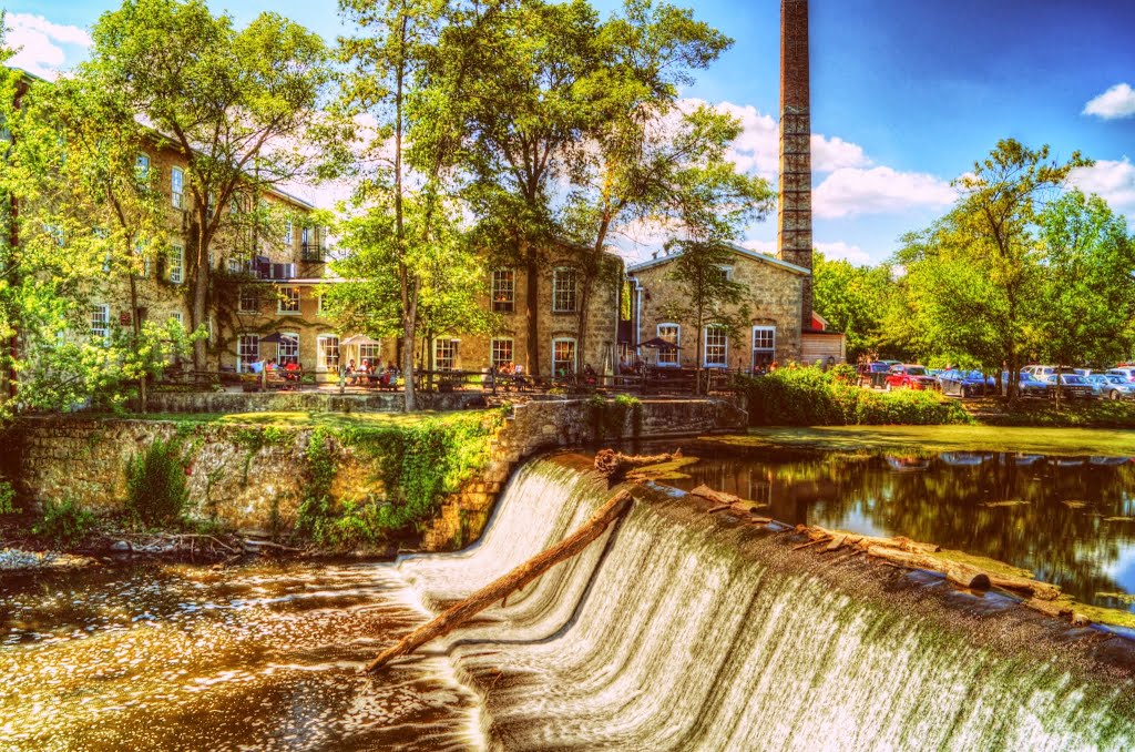 Cedar Creek Falls by Erik Wanta