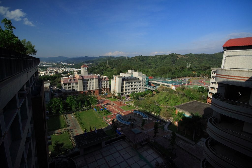 CYUT朝陽科技大學 by chairs