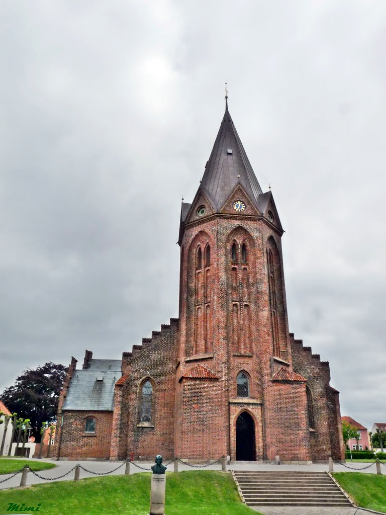 Vor Frue Kirke (Liebfrauenkirche) by mimi.handorf