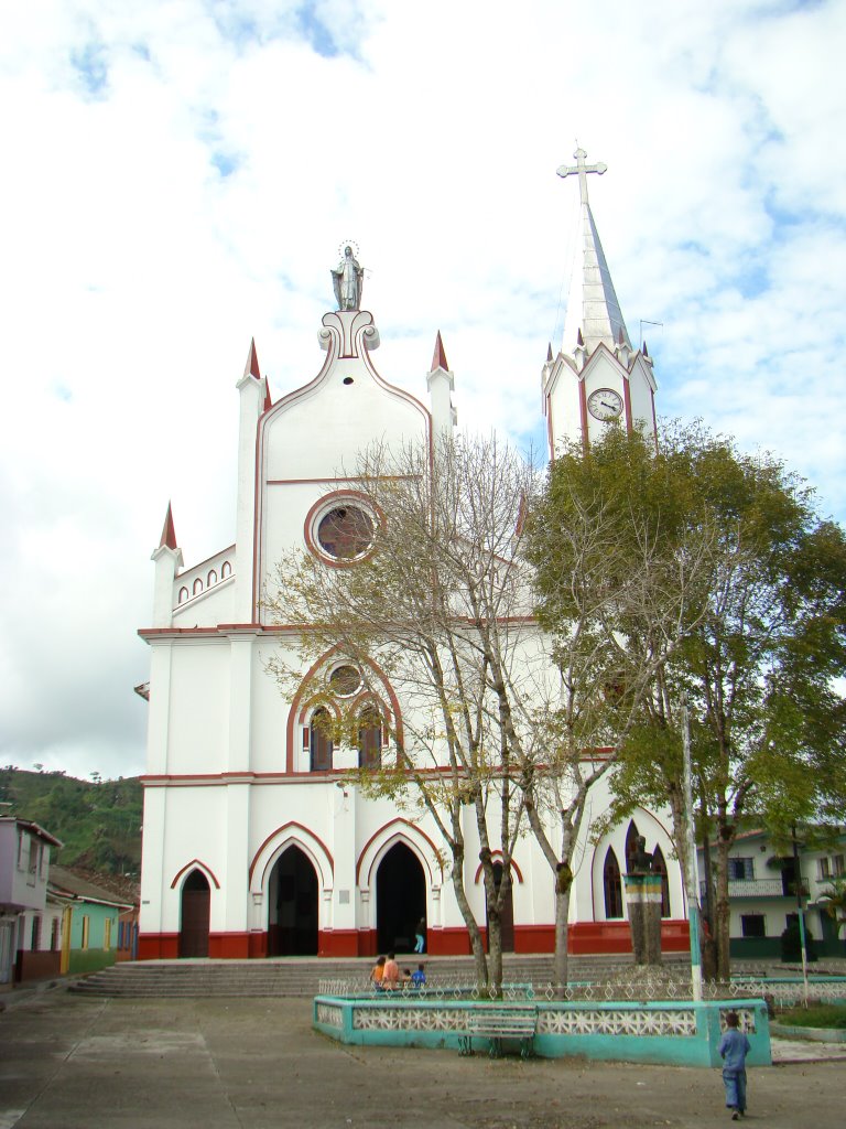 Iglesia Nariño, Antioquia by lajillo