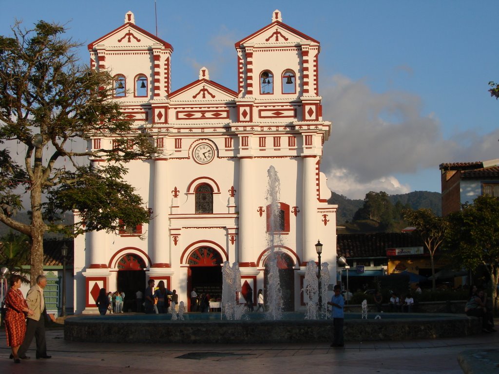 Iglesia, Guatape Antioquia by Leonardo Aguirre Jar…