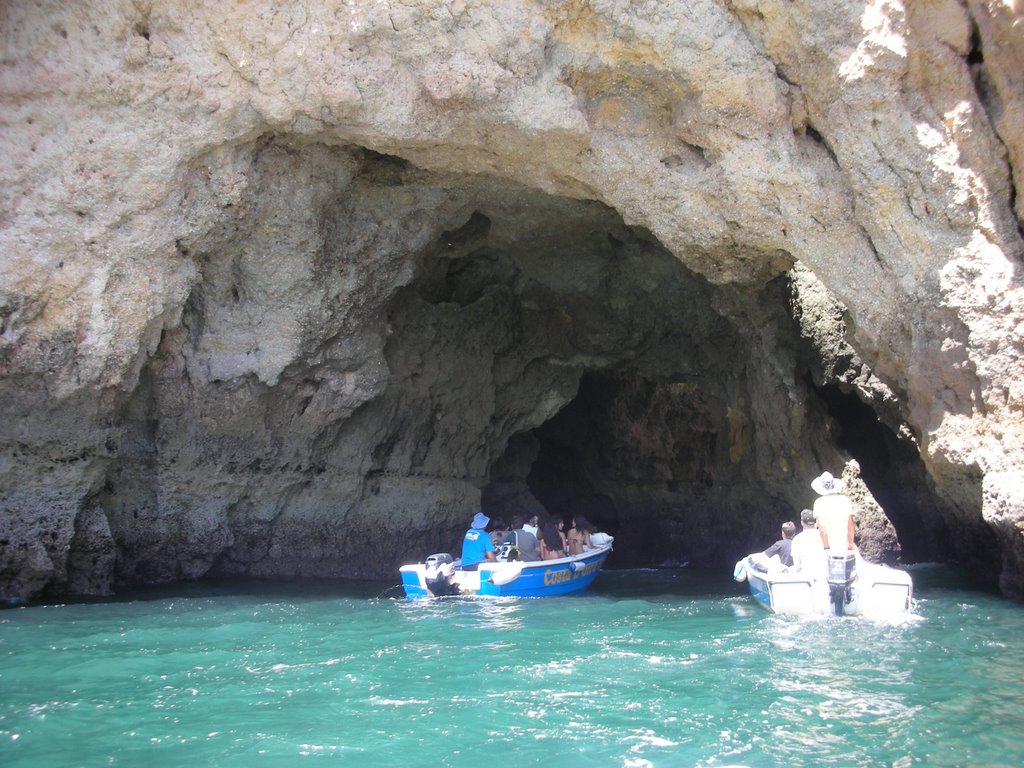 ENTRADA A LA CUEVA (algarve-portugal) by kinitomas