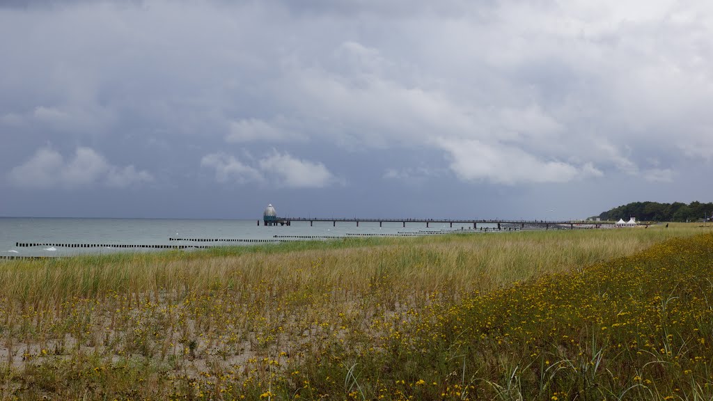 Seebrücke von Zingst by HoPy1969