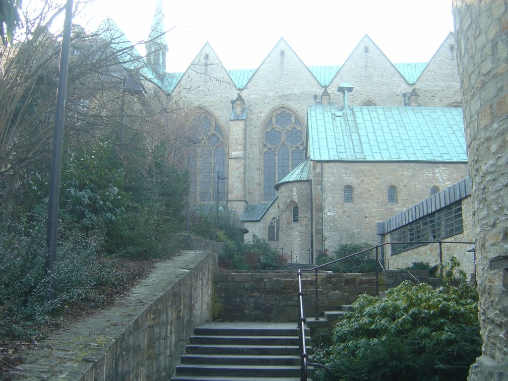 Paderborn Cathedral (side view) by Davian