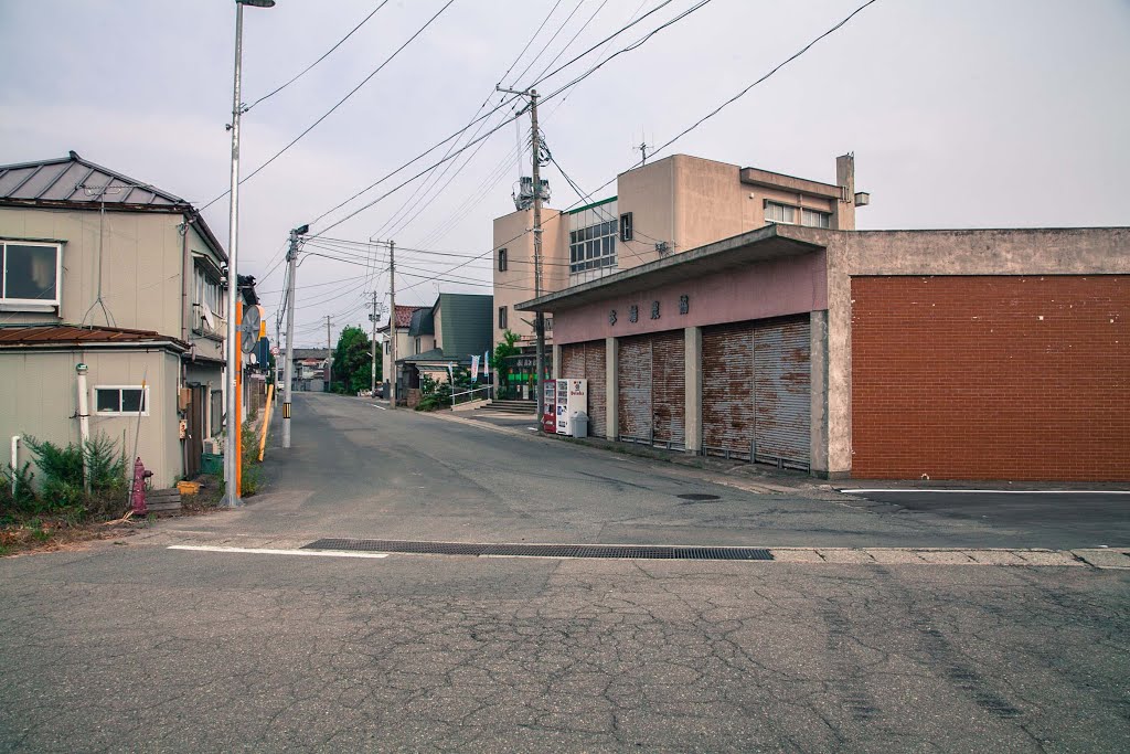 本楯駅前（もとたて）　JR羽越本線　山形県酒田市 by nyanta2030