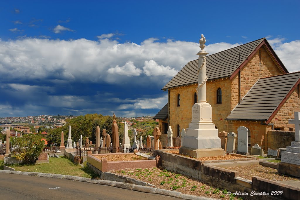 Waverley Cemetery - a view south to Coogee. Oct 2009. by Adrian Compton