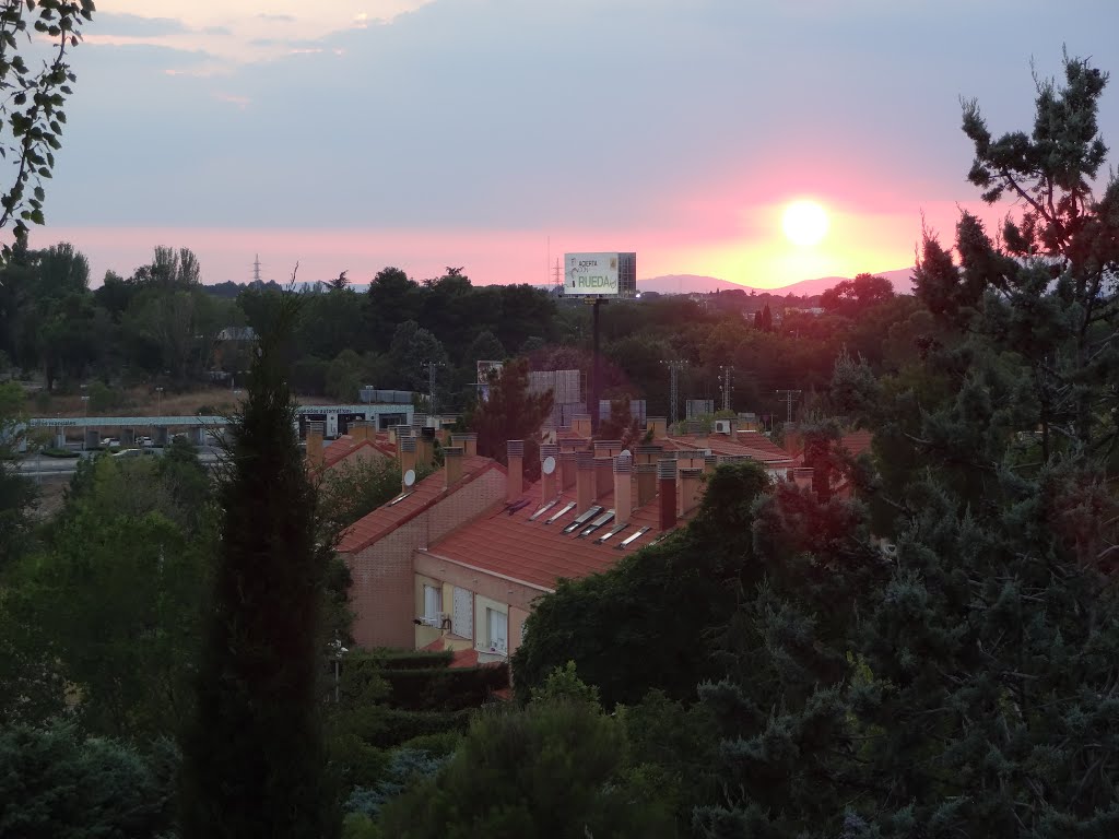 Atardecer en Pozuelo 1 by martinez.bustillo