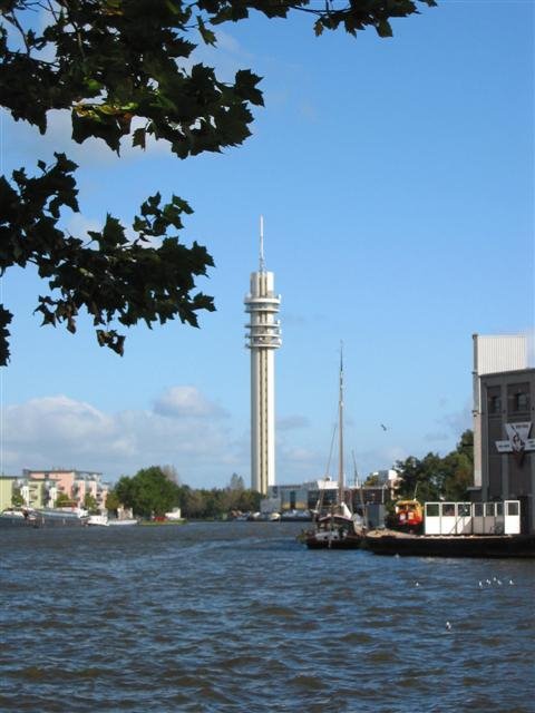 Telecom toren by Jos Roozendaal