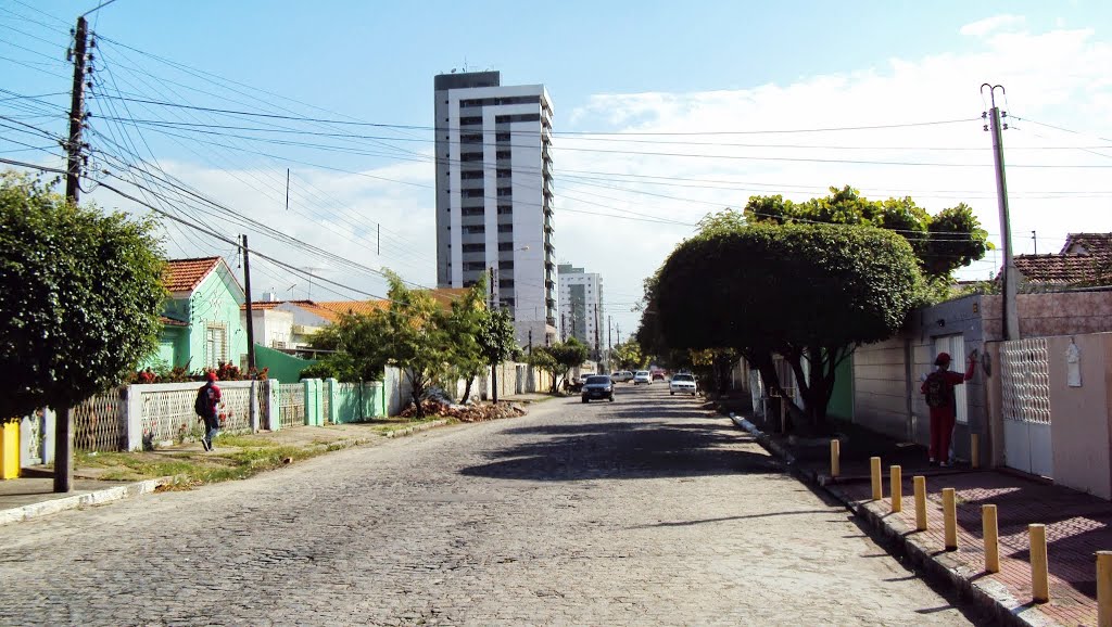 Rua Professor José Cândido Pessoa by Orlando de Almeida Calado