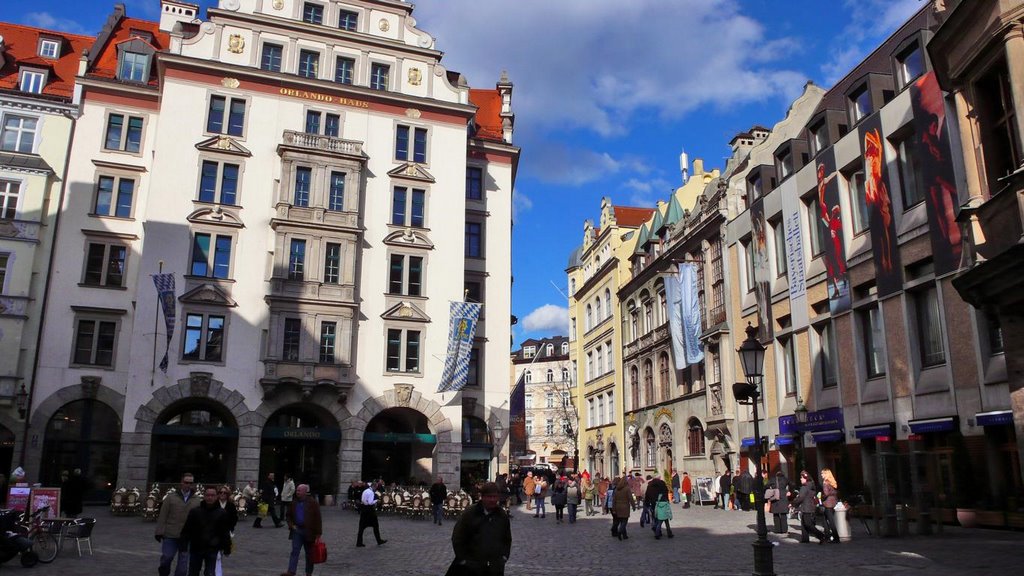 Altstadt, Munich, Germany by bennits