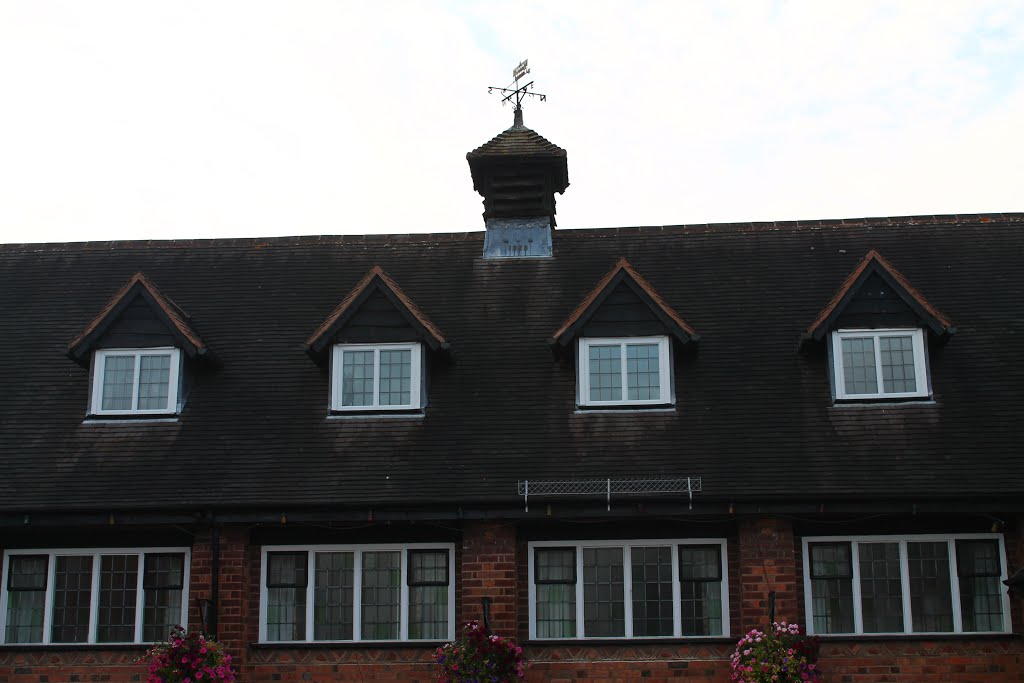 Alvechurch Village Hall by Dickky