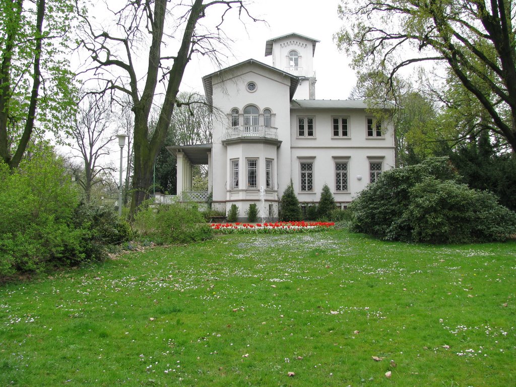 Haus Schönhausen by cherwi