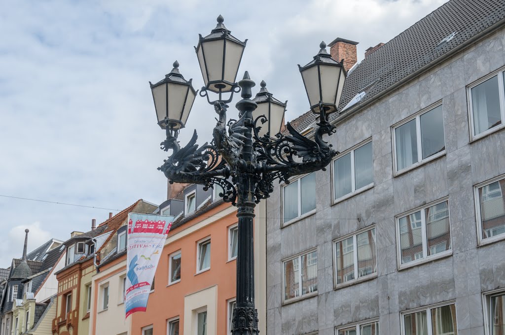 Kiel, Kandelaber in der Falckstraße by ddomdey