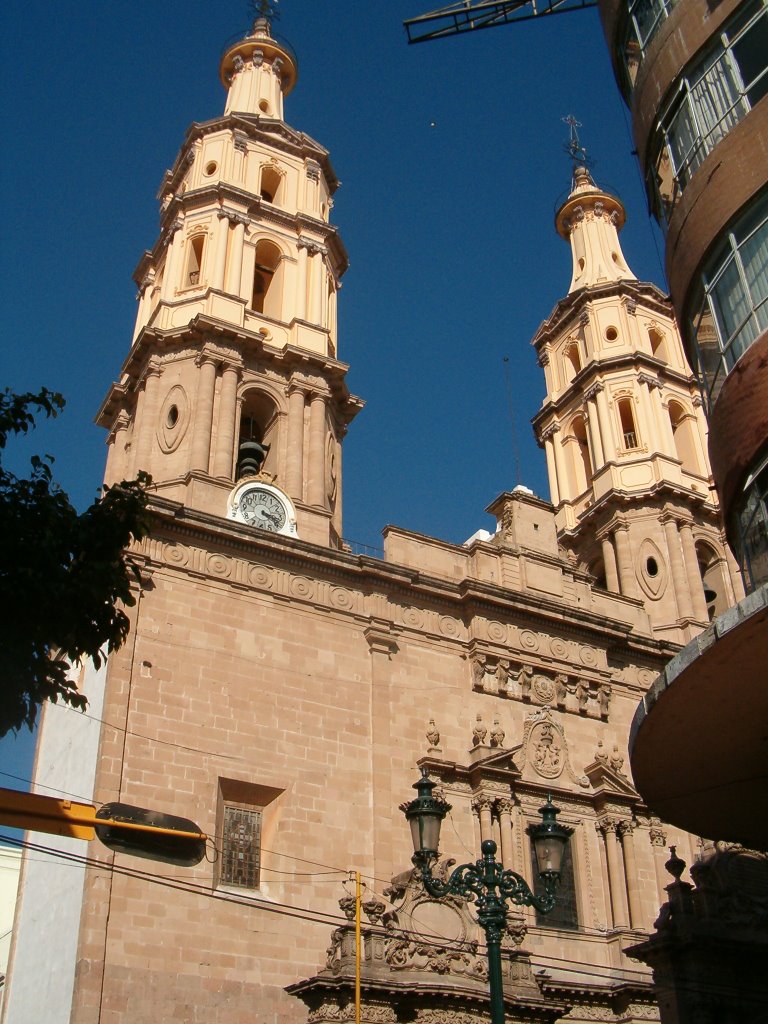 Catedral Leon Guanajuato by rlorjim