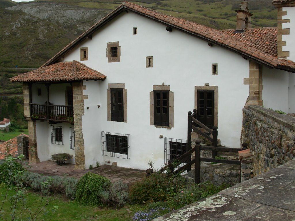 Casa-museo de J.M. de Cossío by Siro M.