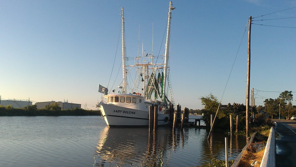 Shrimp boat by the-traveling-cajun