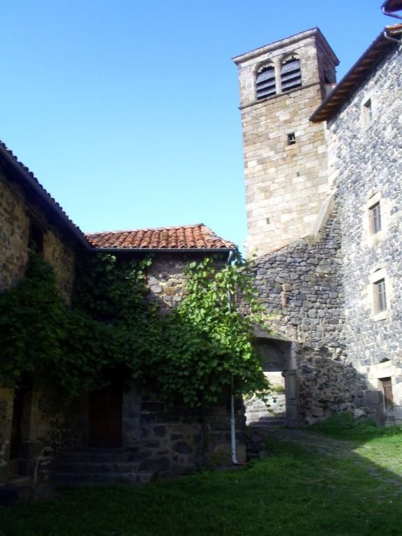 Abbaye de Pébrac by elisette