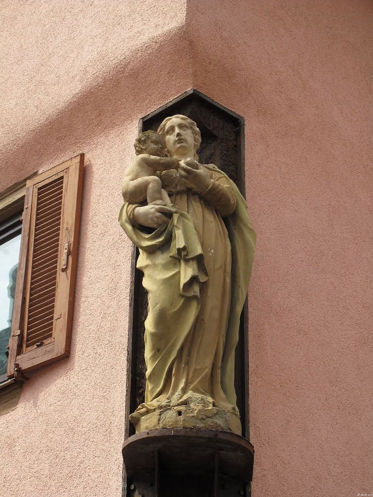 Marienfigur (ca. 1730) am Geburtshaus des Johann Joseph Neuff by lebola