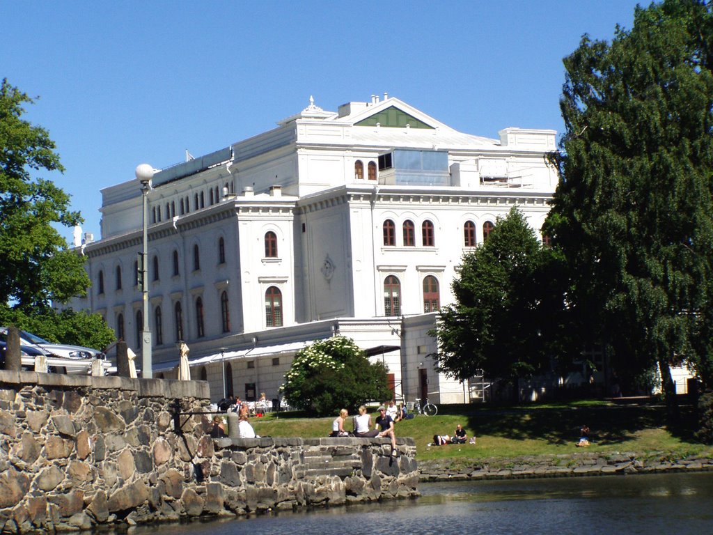 Stora Teatern am Vallgraven Juni 2005 by picotuna