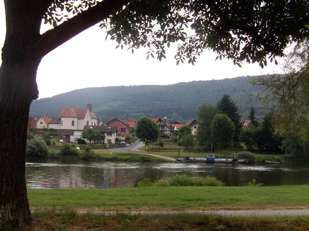 Blick über den Main nach Mondfeld by ConnyWonny