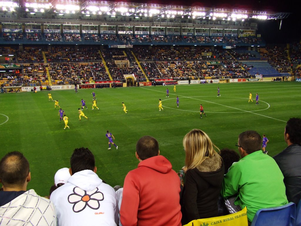 UEFA Villarreal-Fiorentina 18-10-2007 by Carlos Snchez