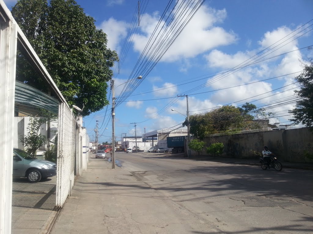 Estrada dos Remedios - Afogados - Recife - PE. by Nordeste