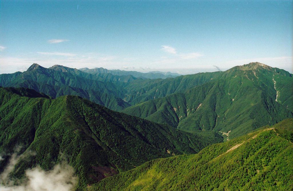 甲斐駒ケ岳からの眺め View from Kaikomagatake by tetsuya223