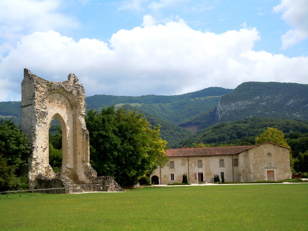 Le Couvent des Carmes (Beauvoir en Royans 2013) by IZYLOWSKI Romain