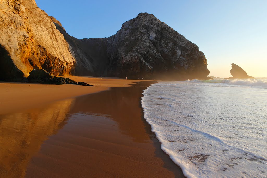 Adraga, Praia do Cavalo by Sunseaguls