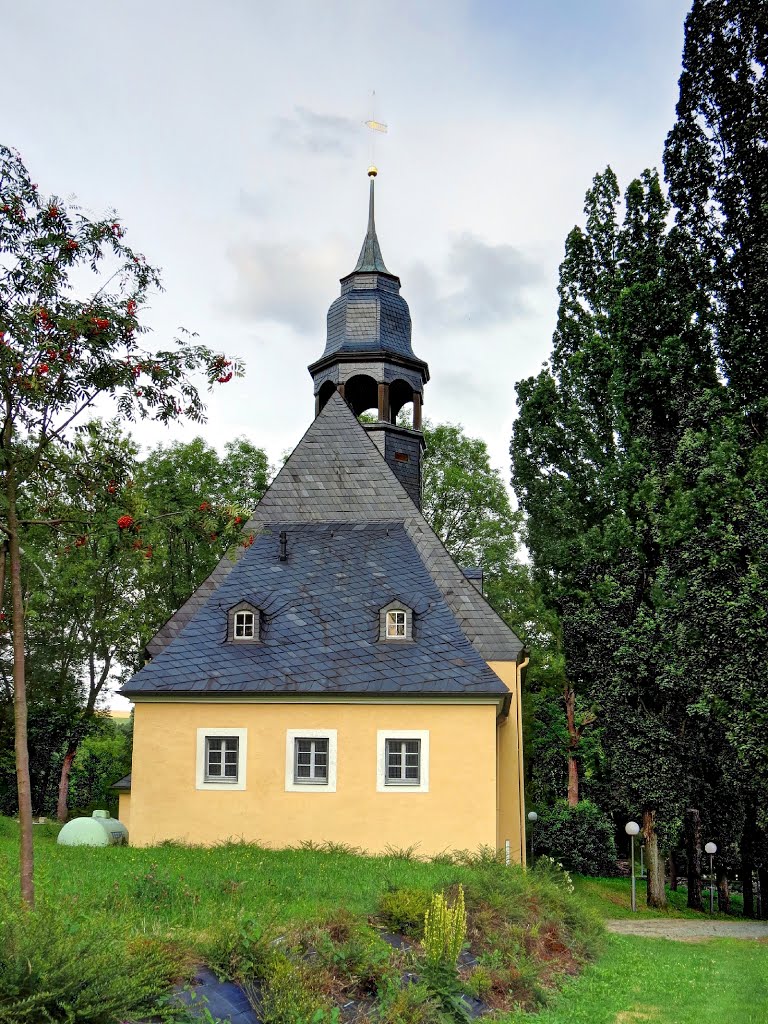 Chemnitz - Alte Harthauer Kirche (Rückansicht) by Rudolf Henkel