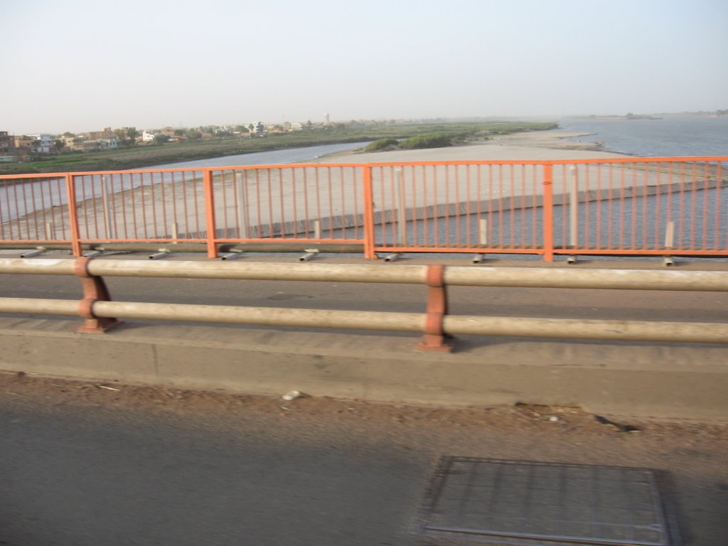 View from the New White Nile bridge by Marisy