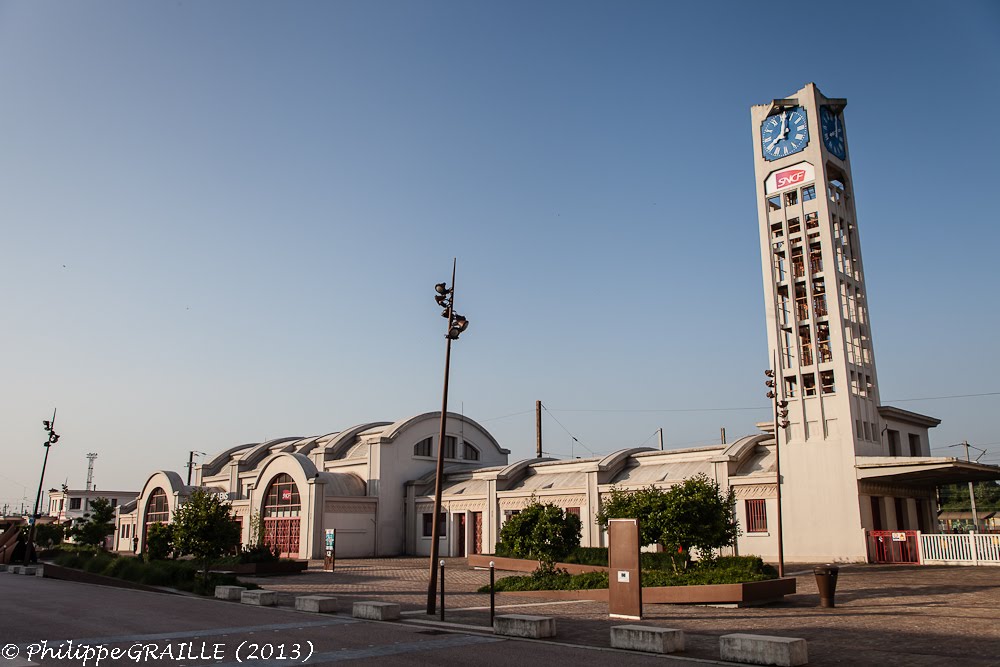 Lens (Pas de Calais) by Philippe GRAILLE