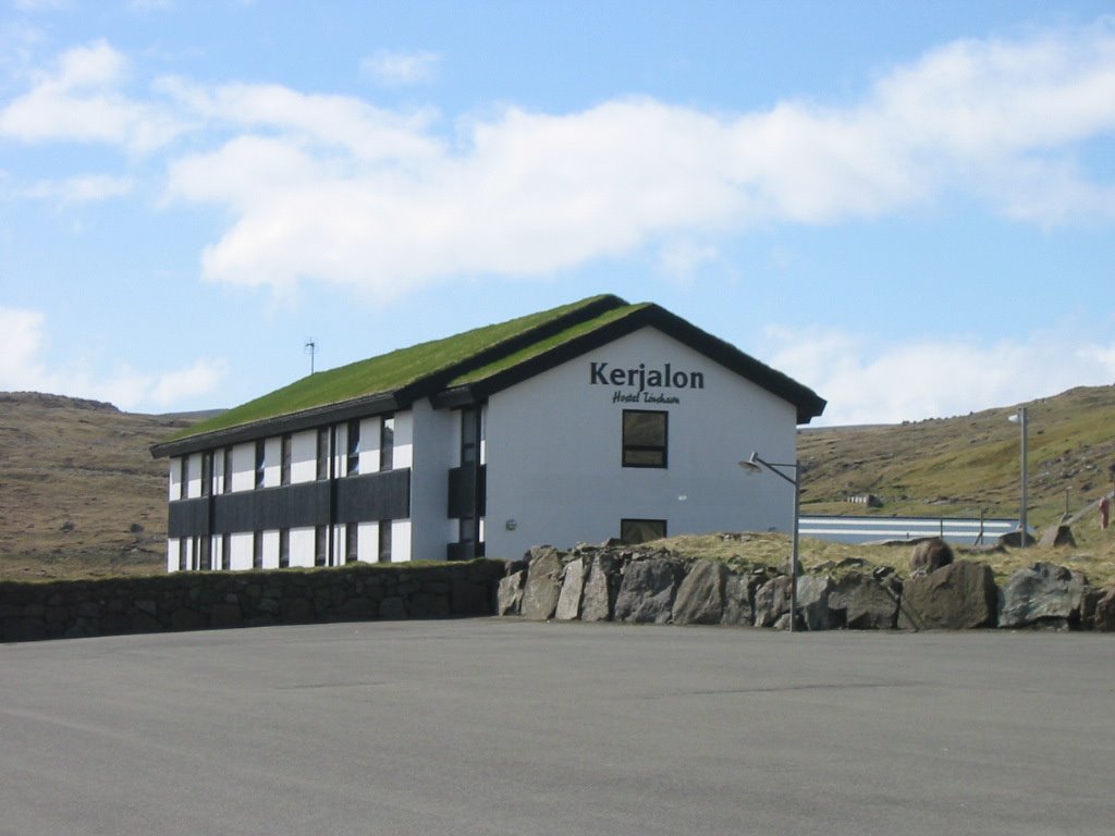 Torshavn, Youthhostel "Kerjalon" by Marcel Strasser